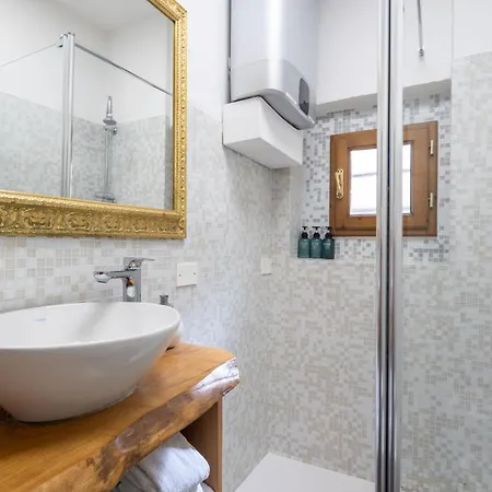 Ardiglione Flat